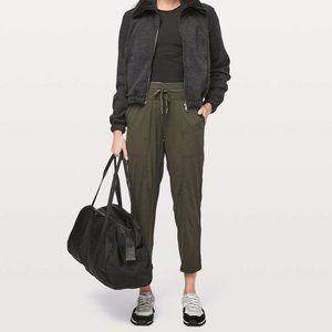 Lululemon Dance Studio Mid-Rise Crop 25”